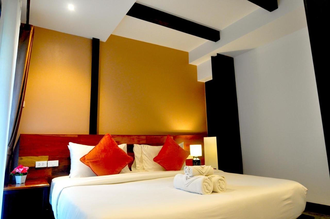 Hotel The Eight Ratvithi House Chiang Mai Exterior foto