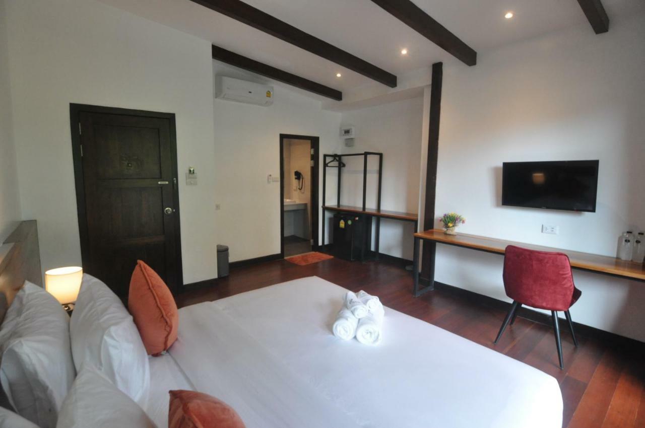 Hotel The Eight Ratvithi House Chiang Mai Exterior foto